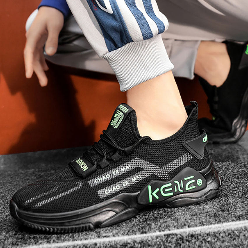 YUKIO Men Sneakers