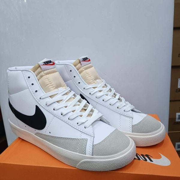 Nike SB Dunk Mid Blazer 77