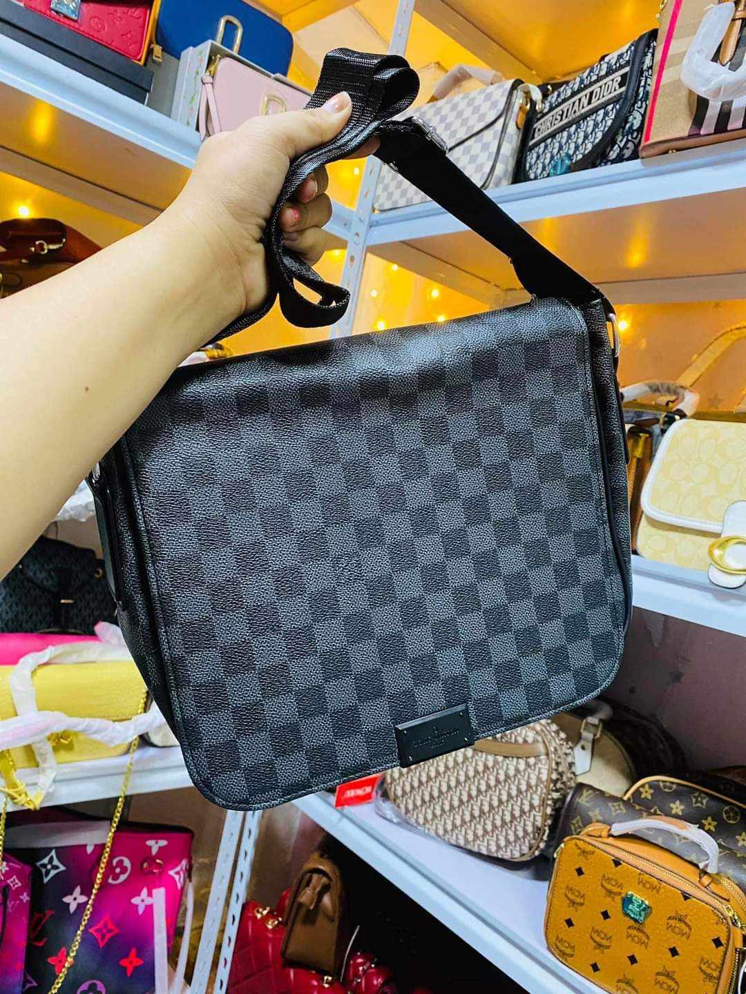 Messenger Bag w/ paperbag