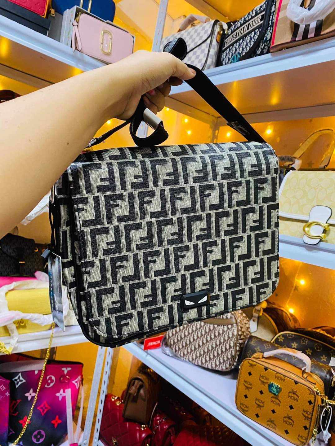 Messenger Bag w/ paperbag