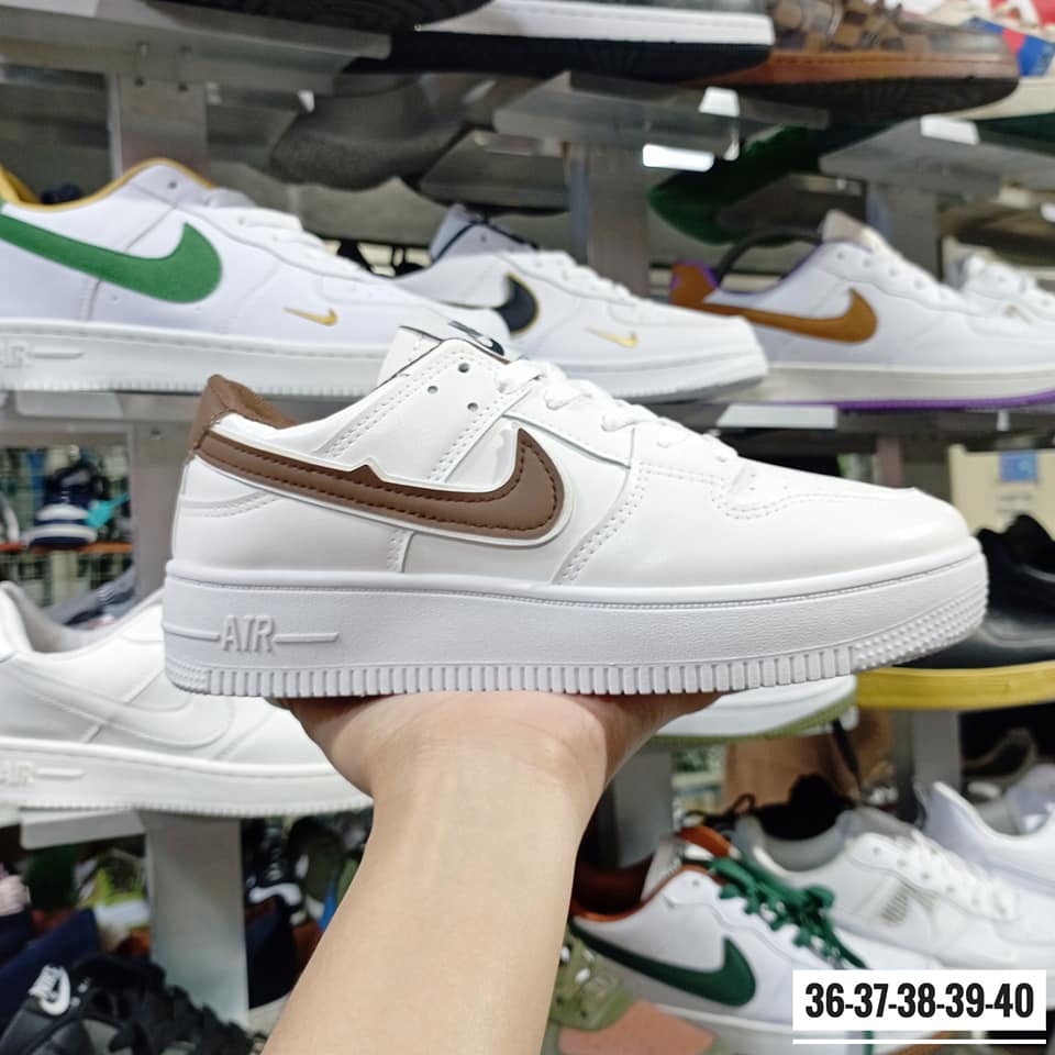 Women's Sneakers