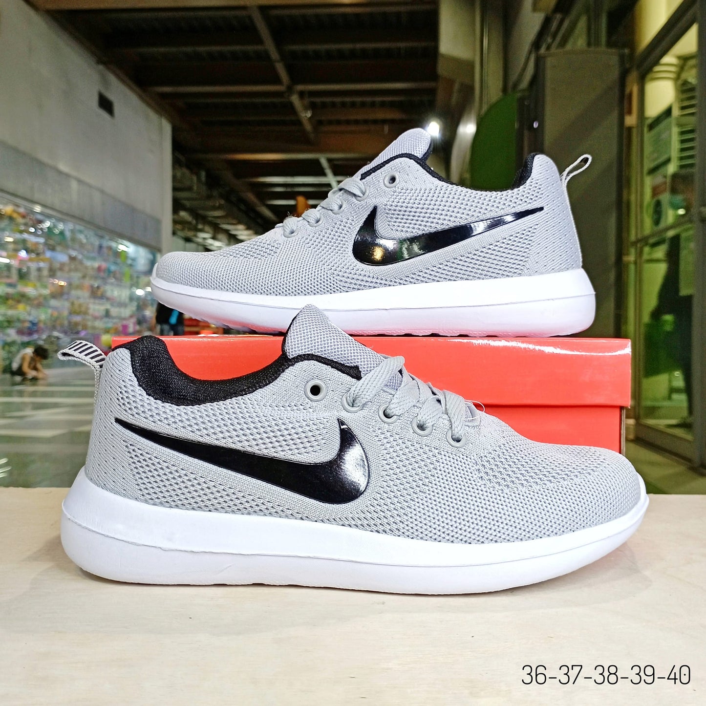 Women's Sneakers