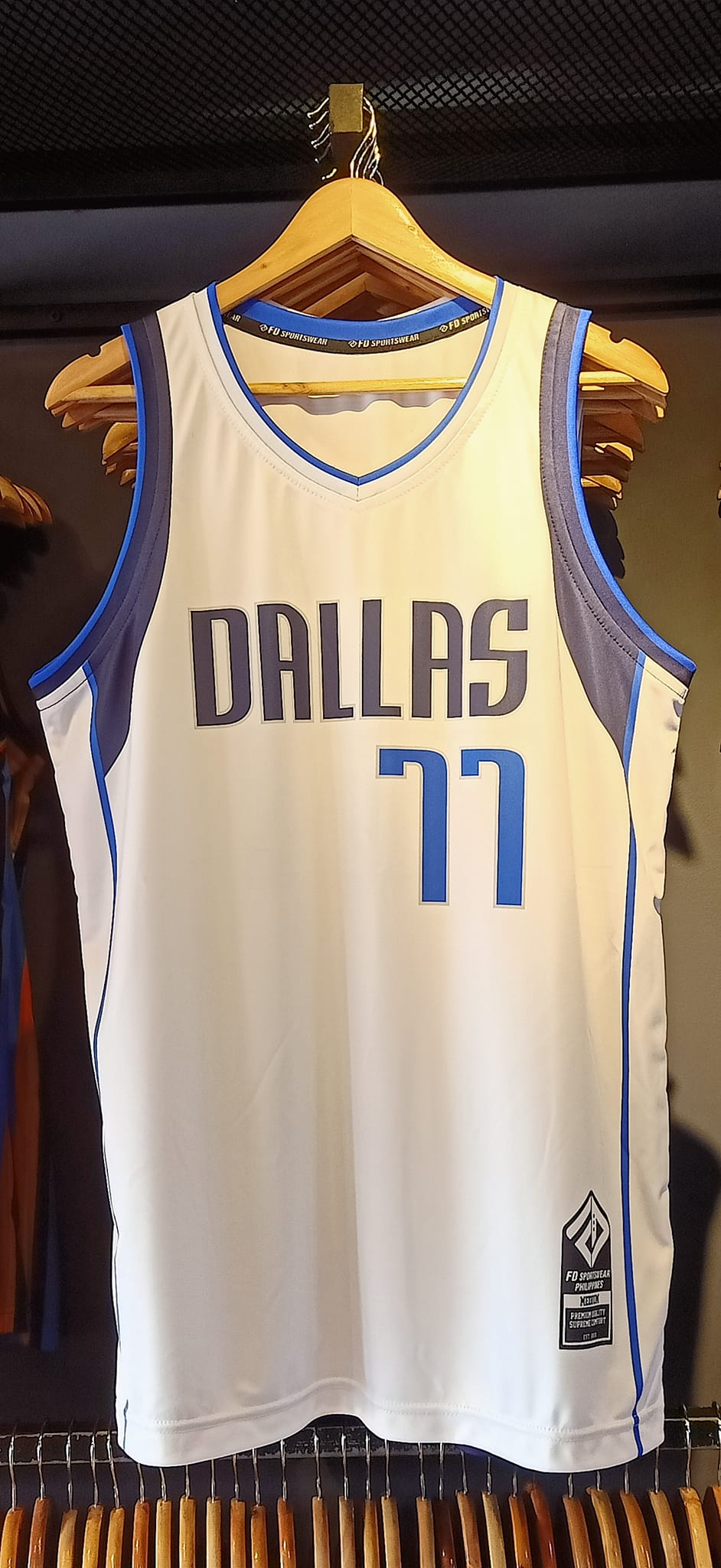 Dallas77