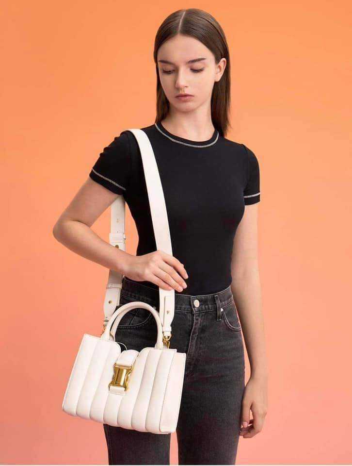 Quality hand & sling bag