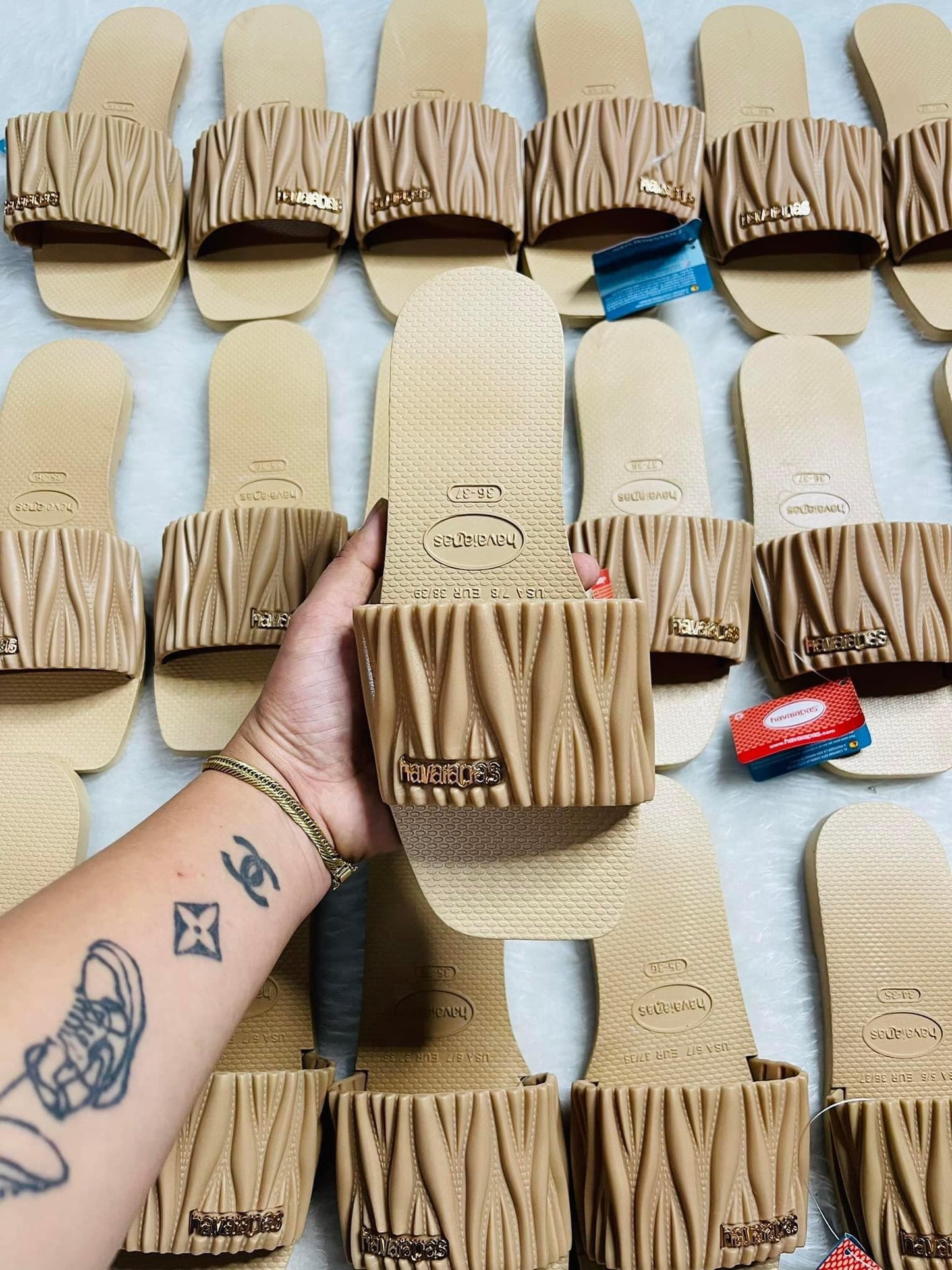 Pleated Havaianas