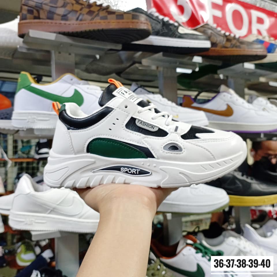 Women's Sneakers
