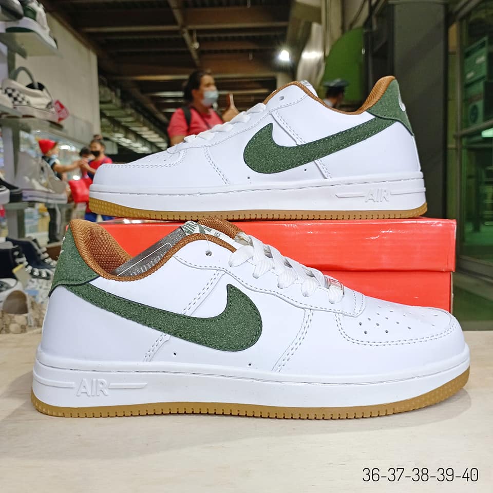 Women's Sneakers