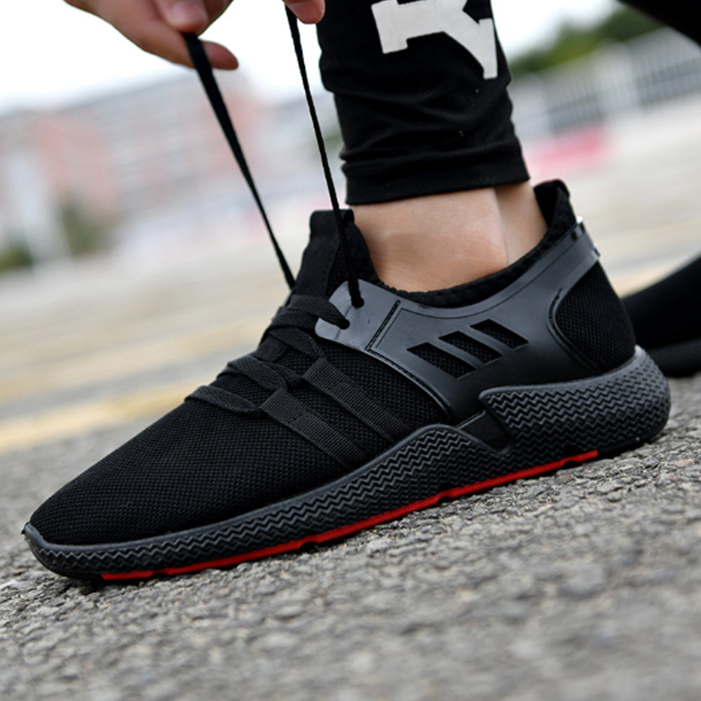 SELIK Men Sneakers