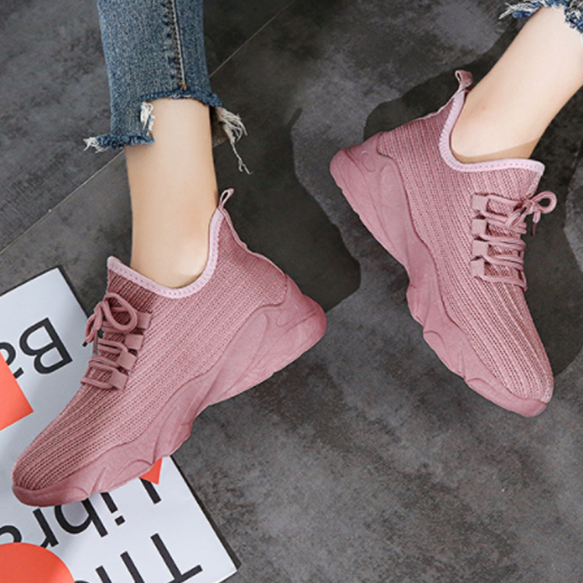 RILLA Women Sneakers