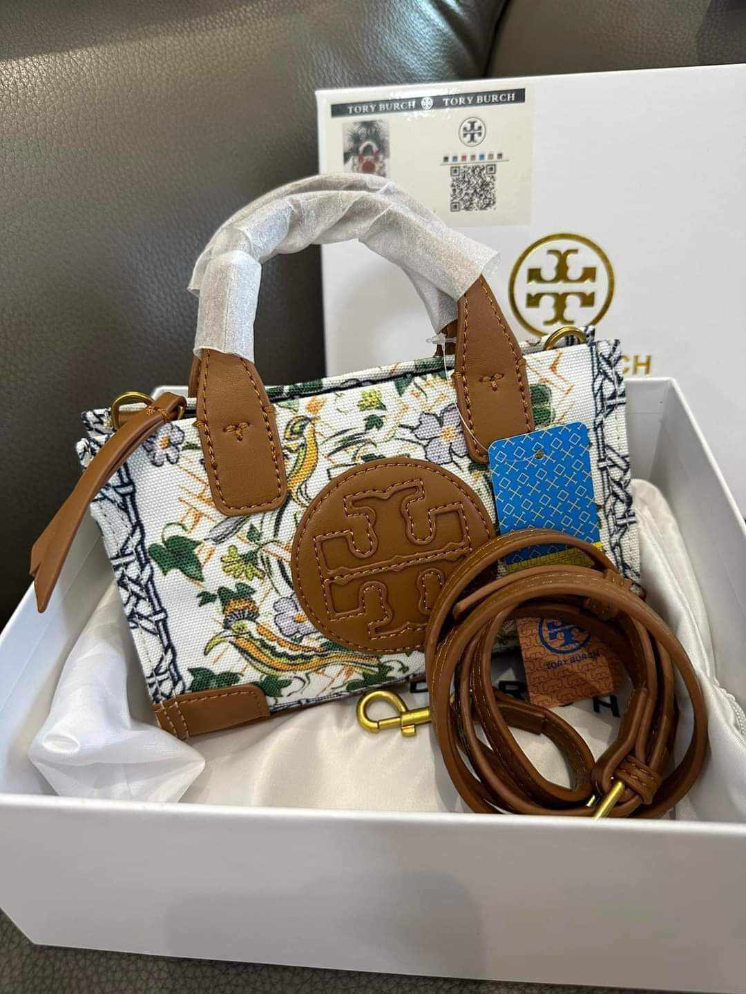 Tory Burch Hand & sling bag with box