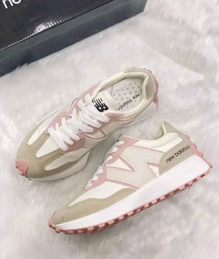 Women's Sneakers