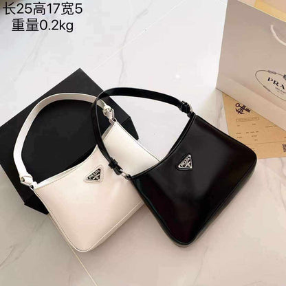 Hand Bag with box