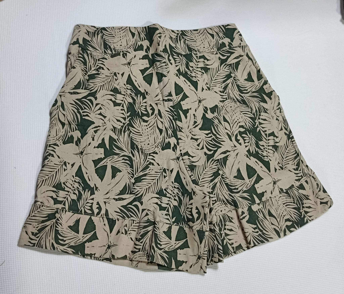 Lena Shorts (WOVEN)