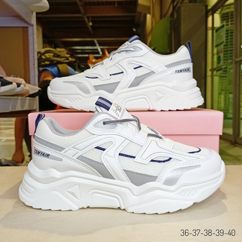 Women's Sneakers