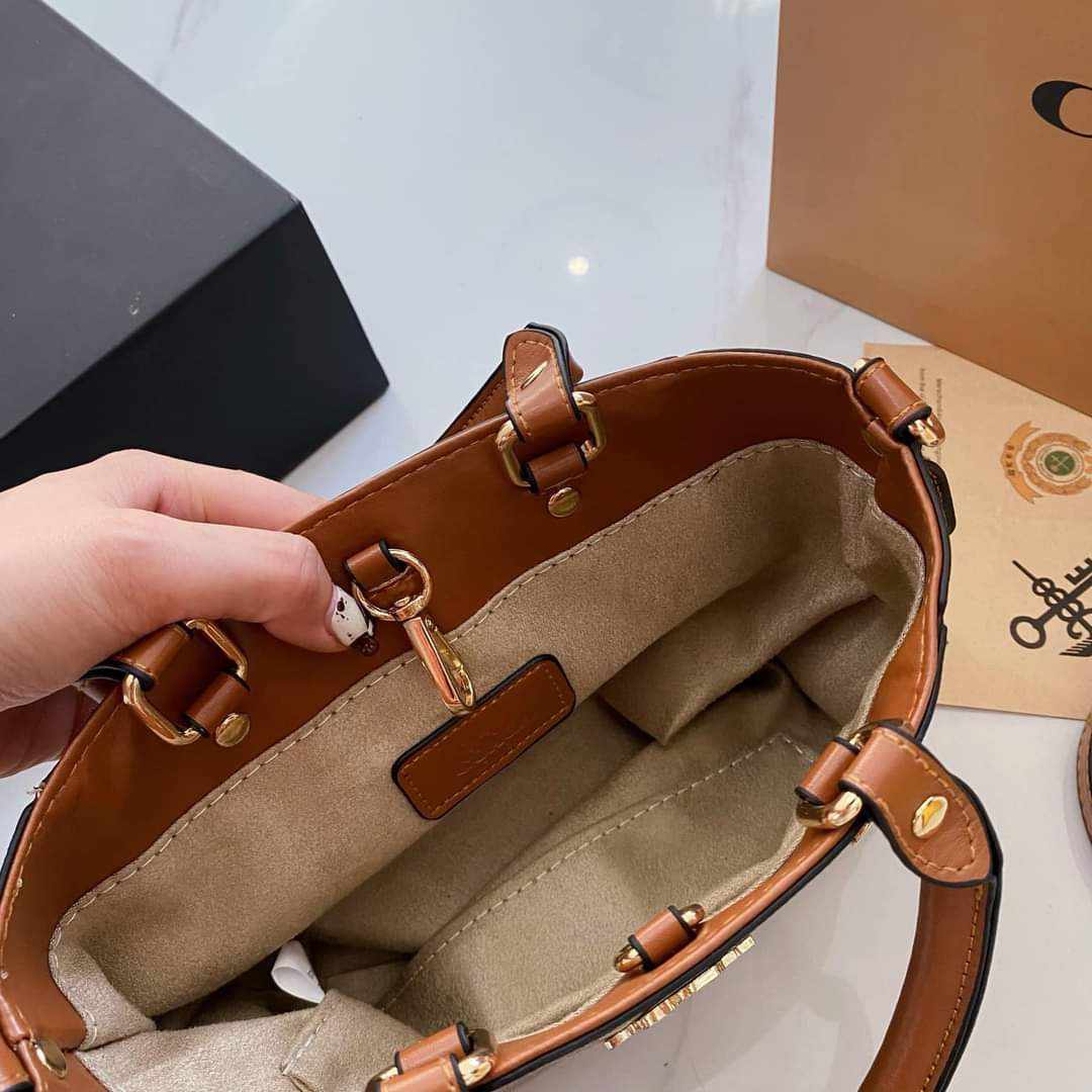 Hand and sling bag with box