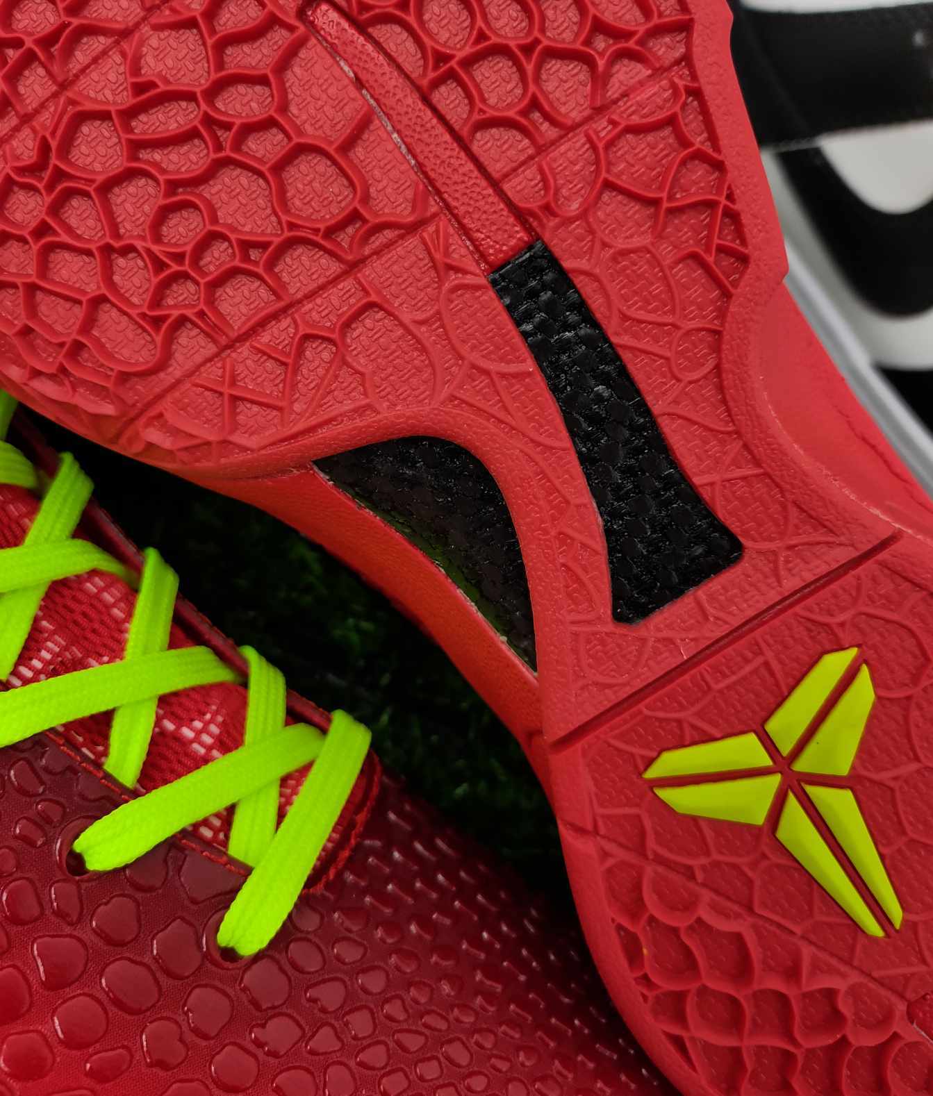 Kobe6 ReverseGrinch