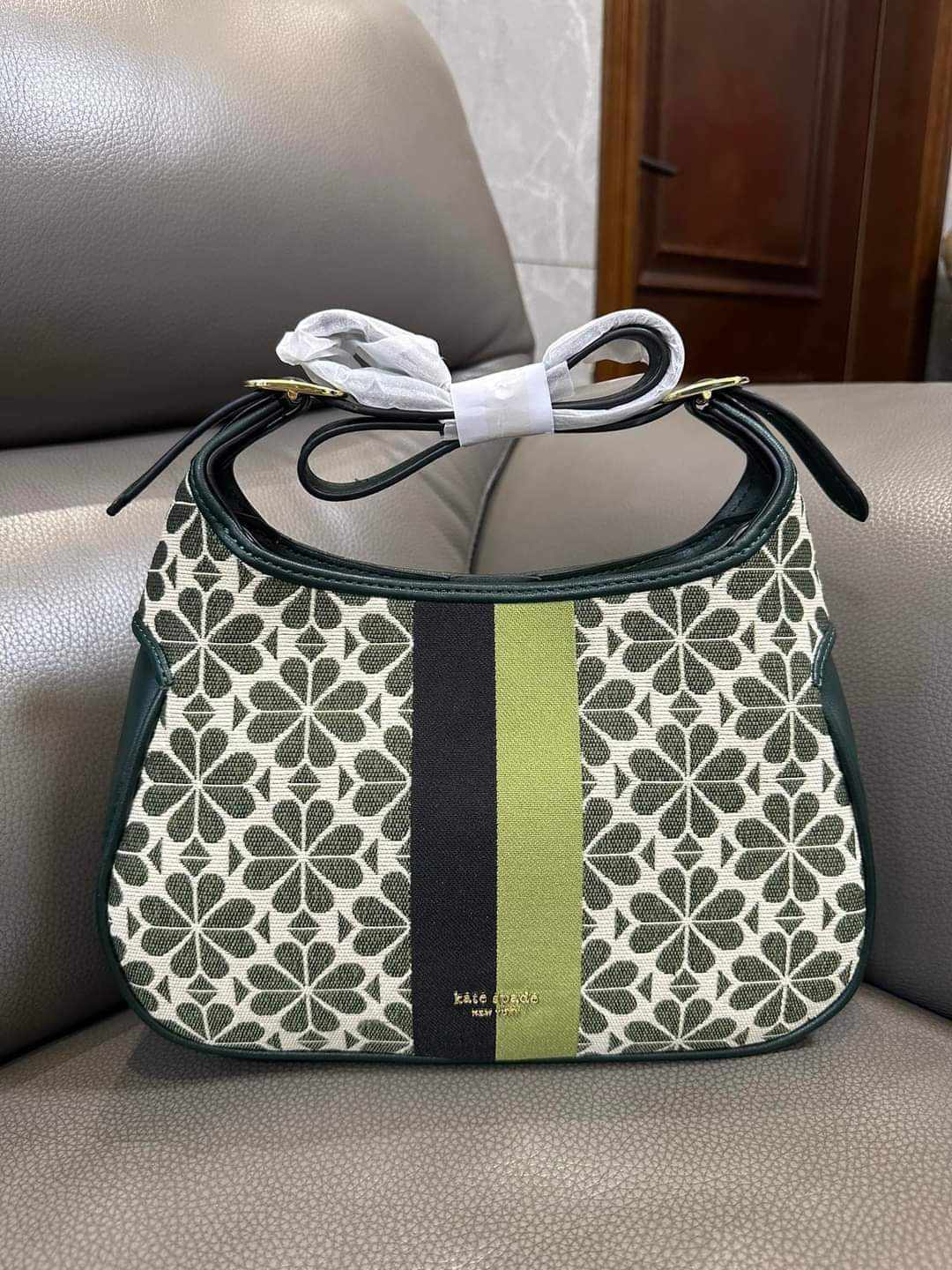 Quality sling bag for women