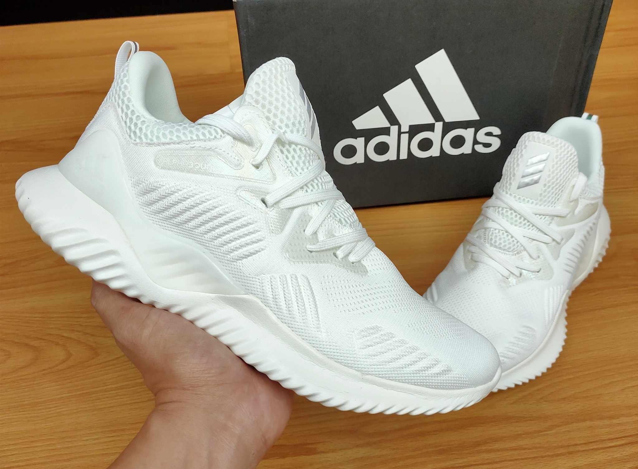 White alphabounce hot sale