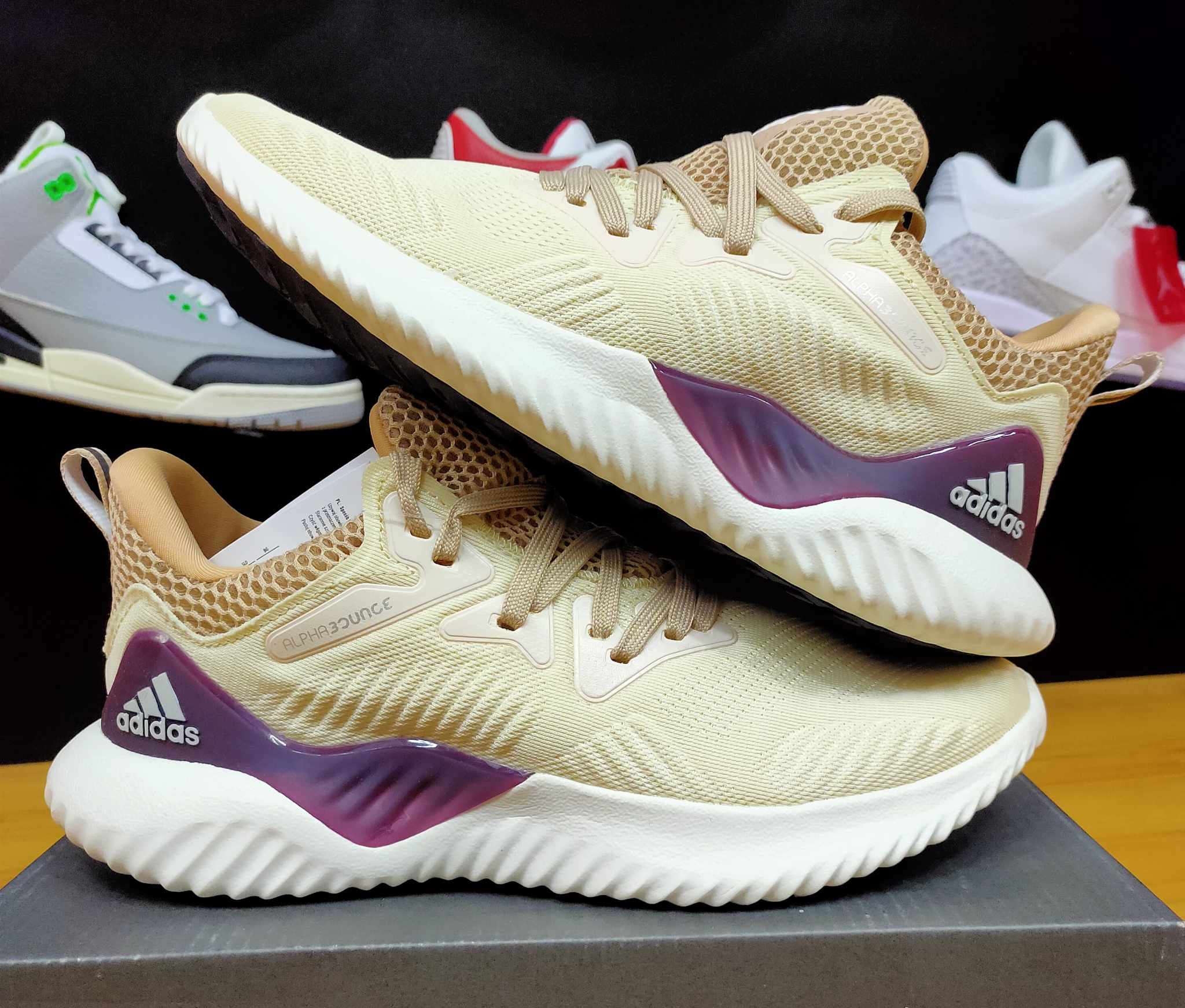 Alphabounce hotsell instinct women's