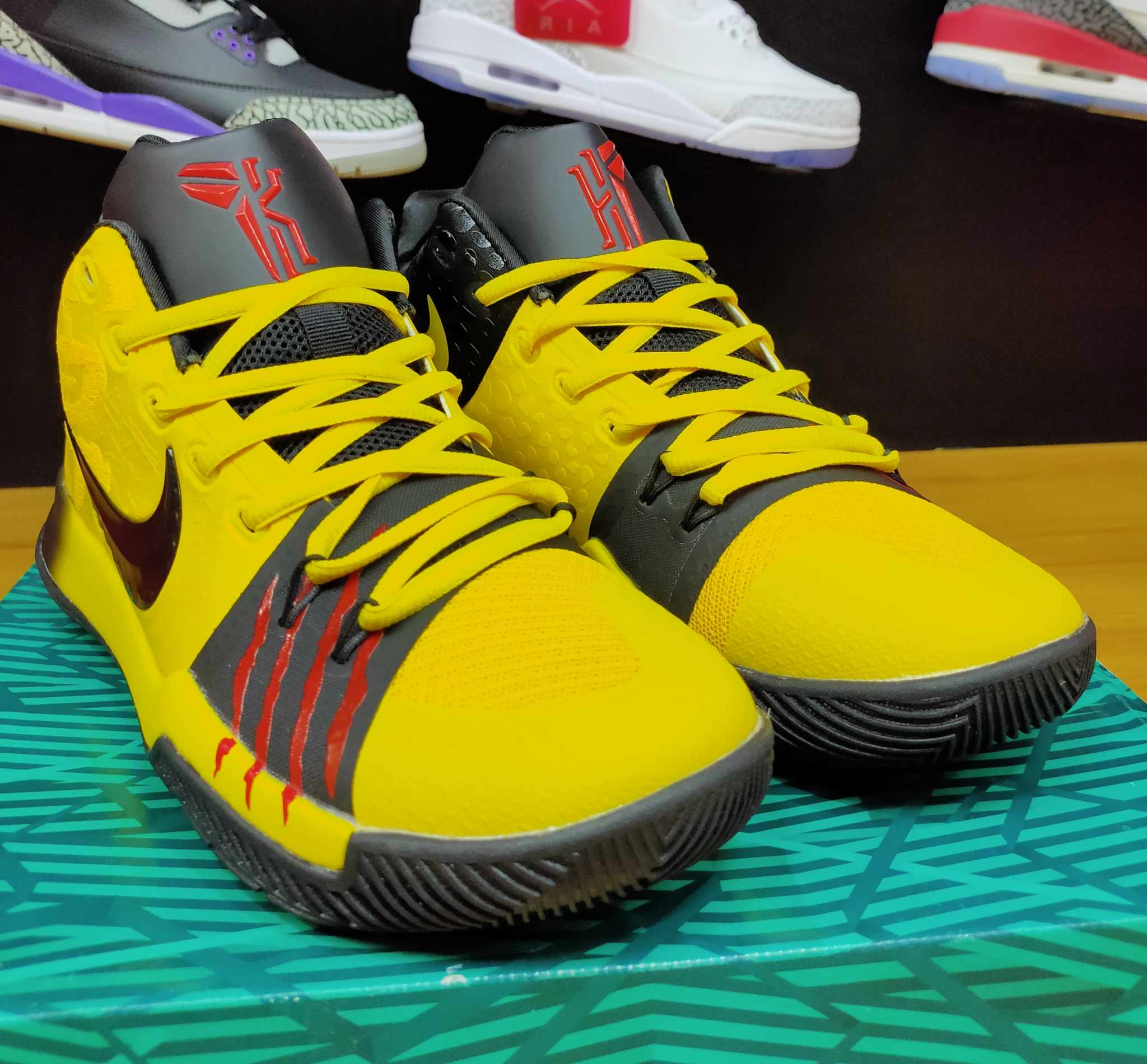 Bruce lee hot sale kyrie 3