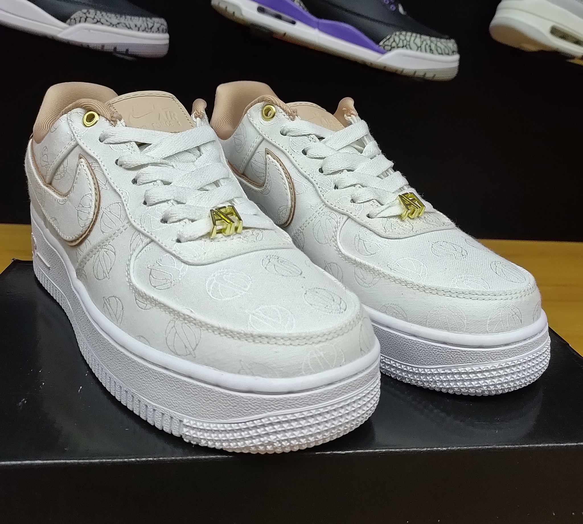 Air force 1 '07 shop lux white/yellow women's shoe