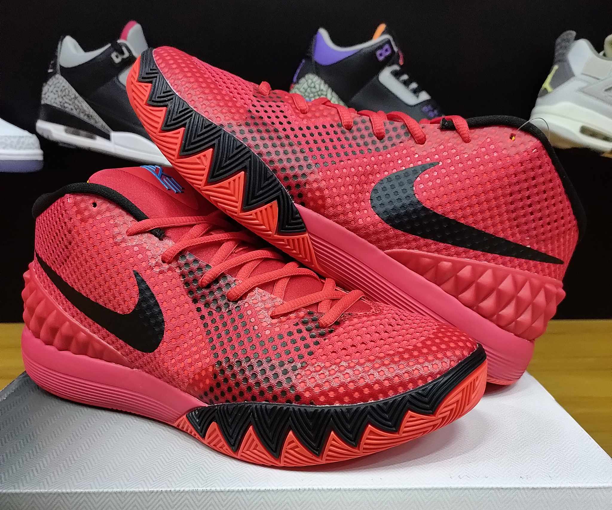 Kyrie1 Deceptive Red