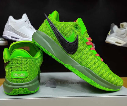 Lebron20 "Grinch"