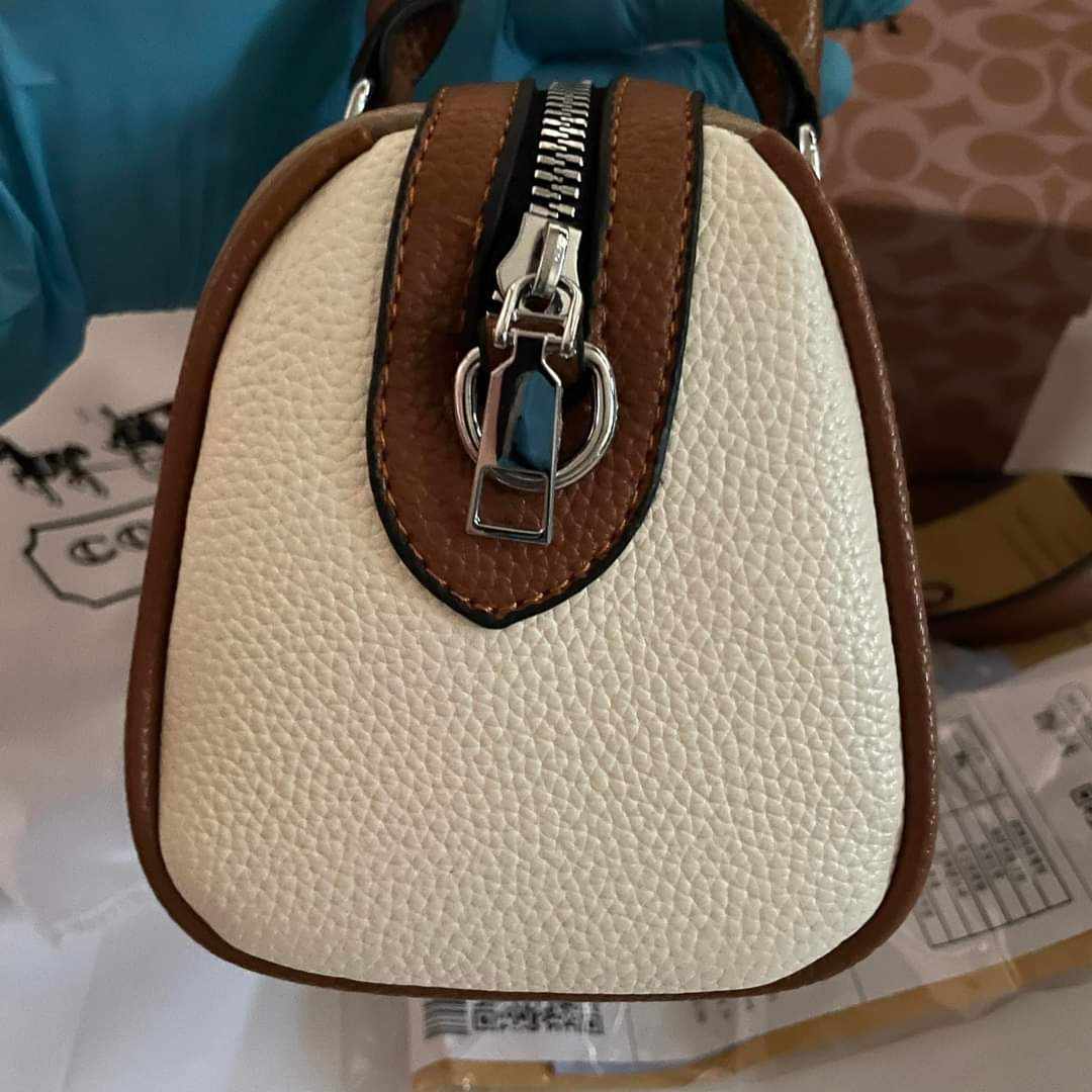 NY Mini Sling Bag