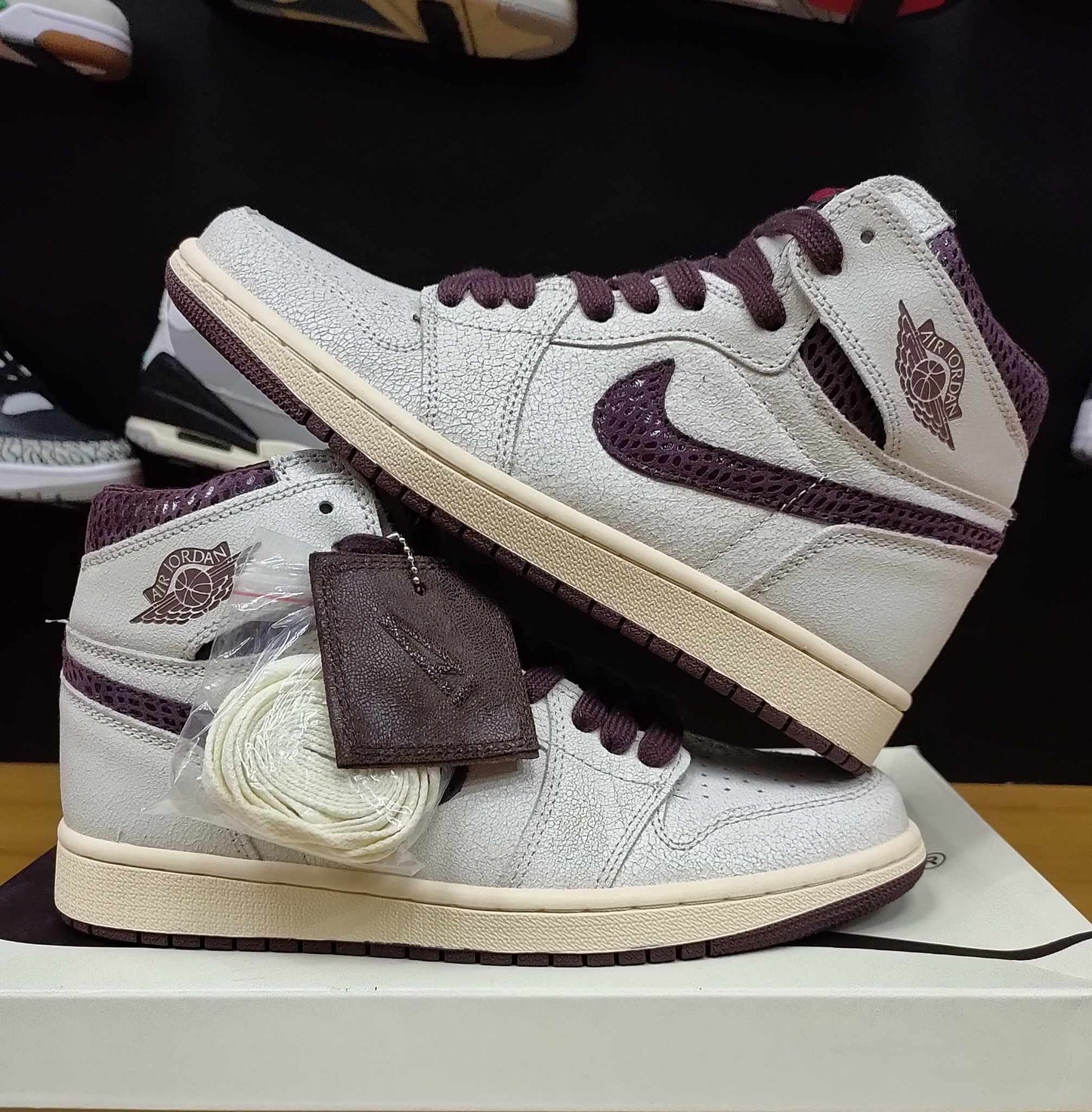 Jordan 1 High "A Ma Maniere"