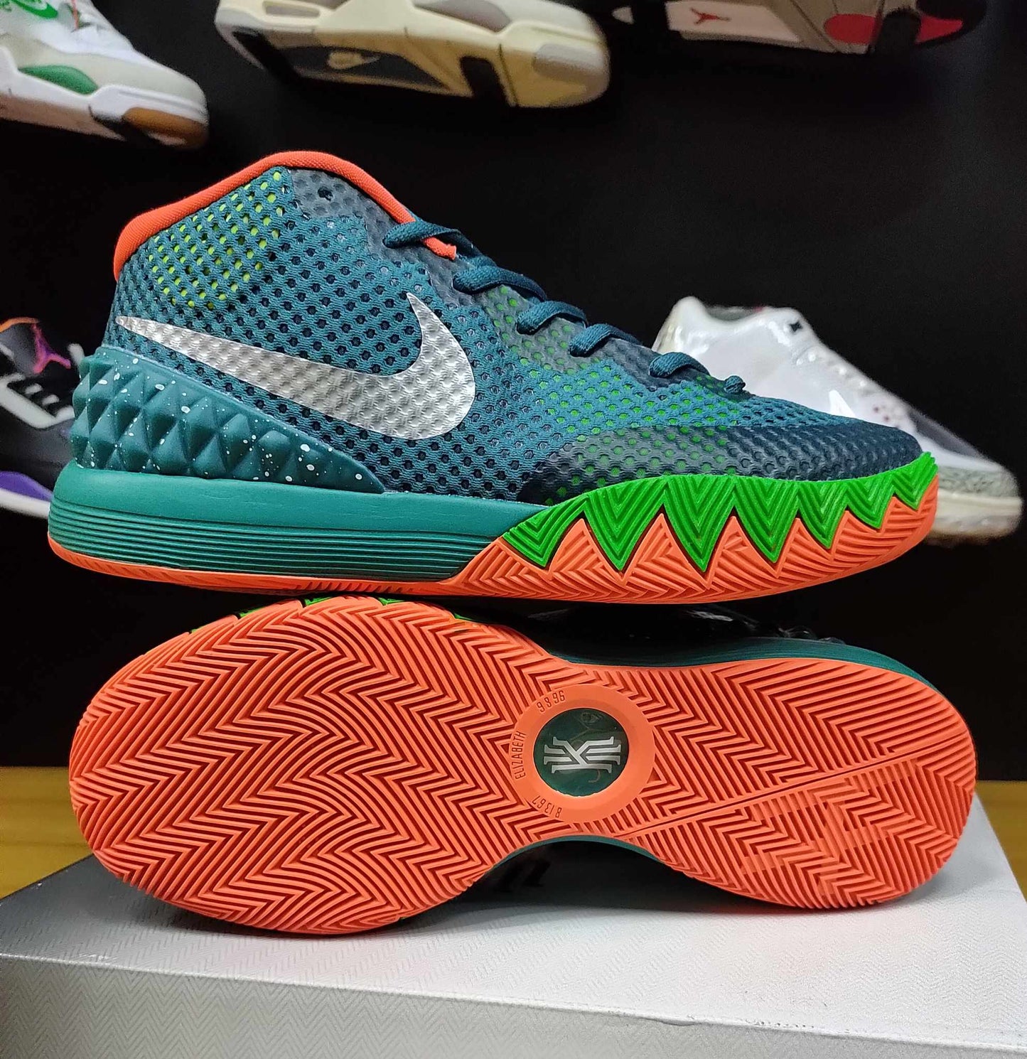 Kyrie 1 "Venus Flytrap"