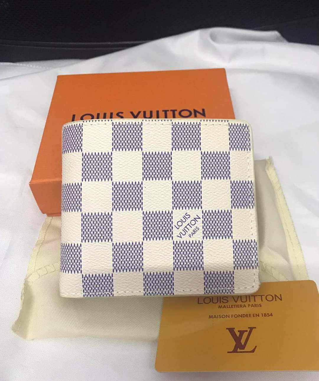 Men's wallet with box