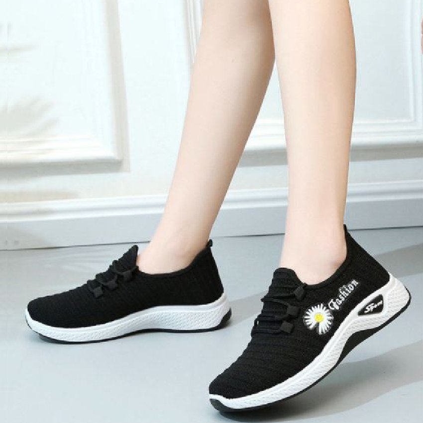 EOWYN Women Sneakers